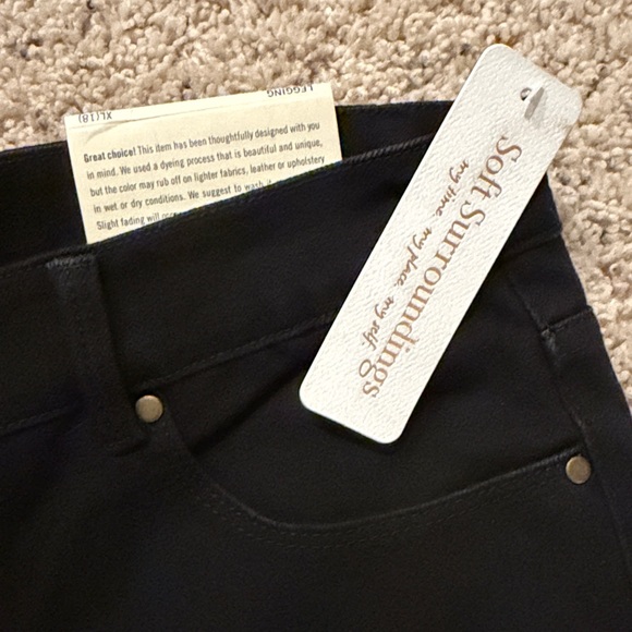 Soft Surroundings 🆕 NWT Black Skinny Jeans Legging Crop Size XL 18 - Picture 3 of 8